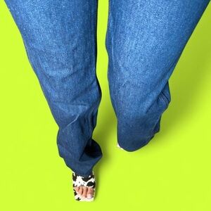 ClassicWrangler Denim Jeans